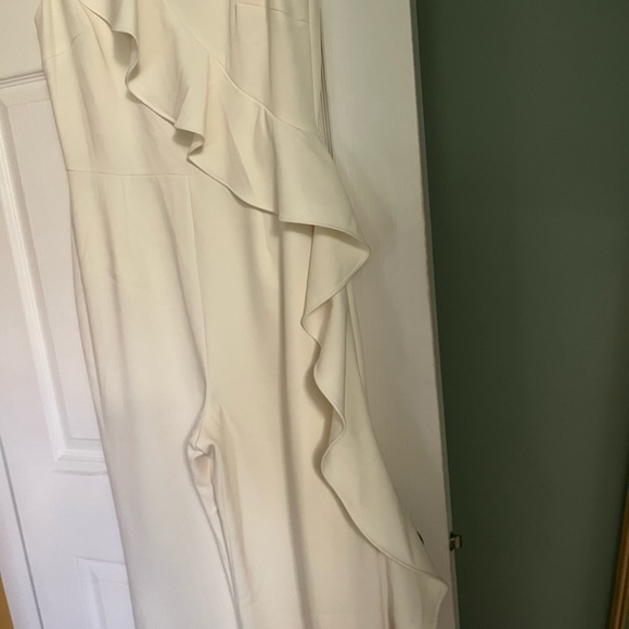 Antonio Melani off white jumpsuit with ruffle detail. NWOT - Picture 5 of 7